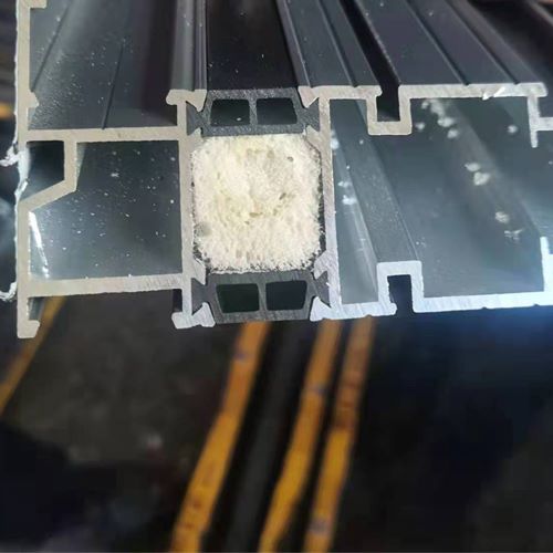 鋁合金門(mén)窗填充聚氨酯發(fā)泡機(jī)